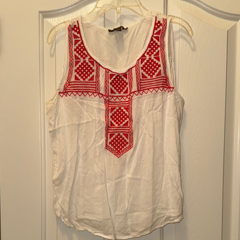 Forever 21 White and Red Graphic Embellished Tank Top